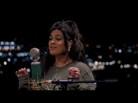 ROOFTOP SESSIONS: Masked Wolf - Astronaut In The Ocean (Yasmeen Cover)