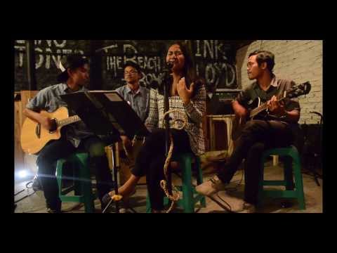 Fourth Estate - Locked Out of Heaven (Cover) @Jams Cafe