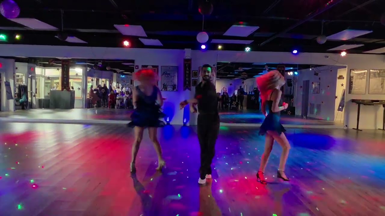 Salsa Show by Mary, Stephanie & Davy📍 Spotlight Night 2026