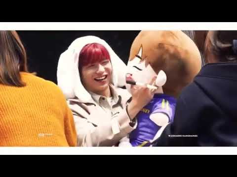 Funny Moment Kang Daniel Wanna One at Fansign Hottracks