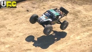 Vaterra Twin Hammers on an off-road Track! raw, no music