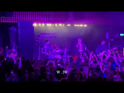 5SOS (5 Seconds of Summer) Banquet Show FULL at PRYZM Kingston, London | 010422