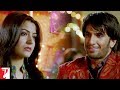 Isse Dekho Bhukkad Bula Rahi Hai Scene Band Baaja Baaraat Ranveer Singh Anushka Sharma