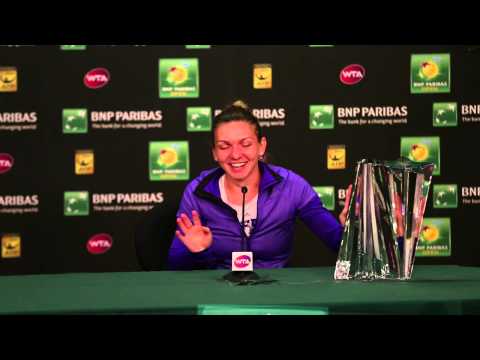 VIDEO: Toată lumea a IZBUCNIT &icirc;n R&Acirc;S! Ce s-a &icirc;nt&acirc;mplat la conferinţa Simonei Halep!