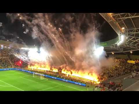 Absolutely mad pyro scenes at Nantes v Qarabag FK