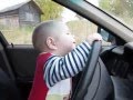 Ребенок за рулем под песню Сереги "Кружим по району" 