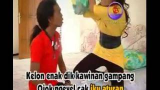 Download lagu NJALUK KELON_RATNA ANTIKA FEAT SODIKIN      - YouTube.flv mp3