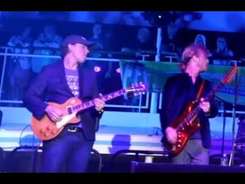 Kenny Wayne Shepherd, Joe Bonamassa, Reese Wynans and Noah Hunt~Shame Shame Shame