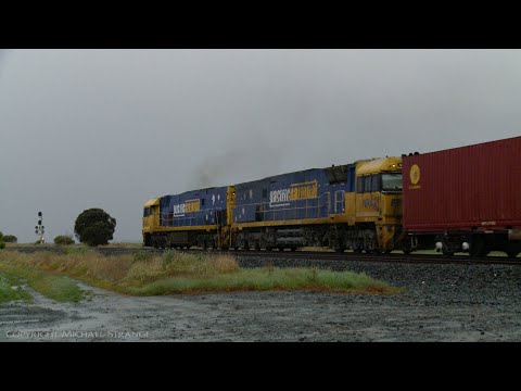 7XM4 Pacific National Freight Train - PoathTV Australian Railways