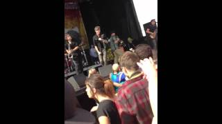 Noise Complaint - Big D and the kids table