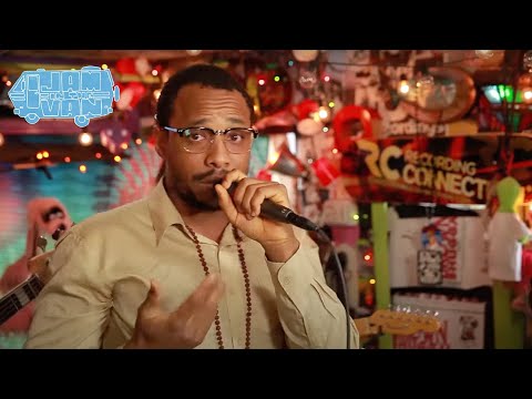 OLD MAN SAXON - "On Point" (Live from JITV HQ 2017) #JAMINTHEVAN
