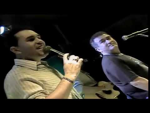 Amado Batista, Erich e Bruno - Folha Seca (Ao Vivo Em Cuparaque / 2007)