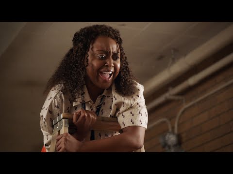 Janine Causes a Minor Power Outage - Abbott Elementary