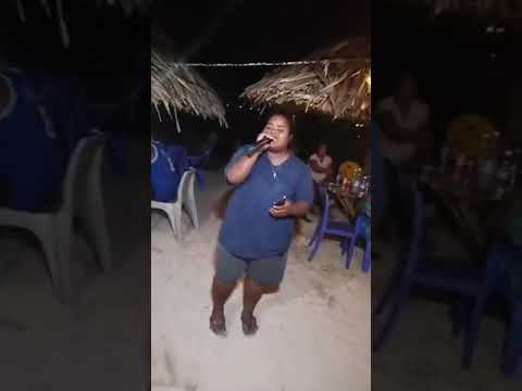 Nei Mariah bon ngaia ae uotanako te moanna n te anene n ana moantai n Live Singing Competition ATKB