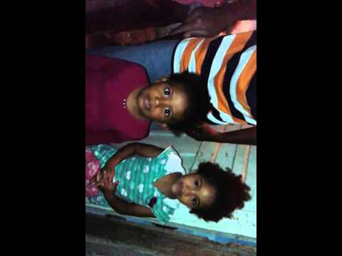 Mc denox em casa com as crianças