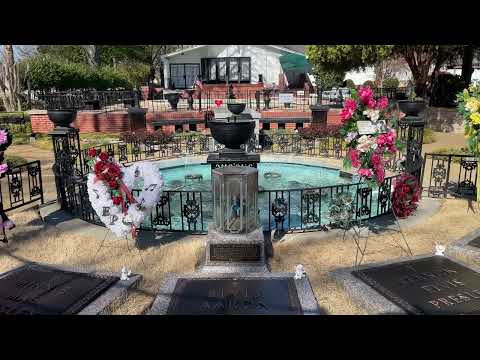 Elvis Grave
