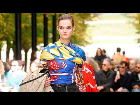YouTube — Paris Fashion Week: Watch