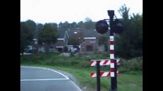 preview picture of video '2014.09.24, gesloten spoorwegovergang Eikenbos, Landgraaf.'