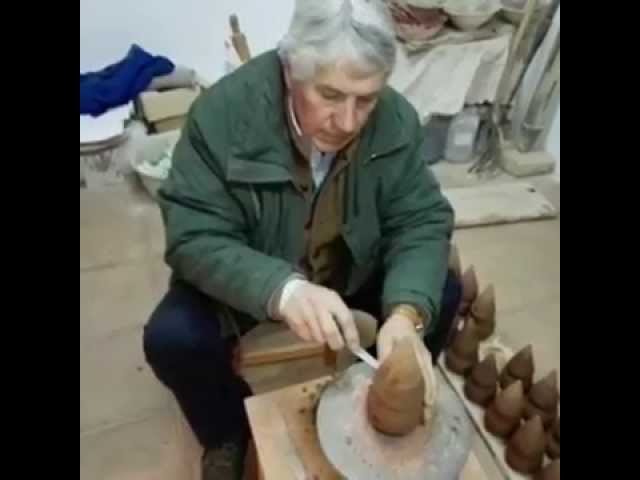 Vídeo relacionado con Incensario Semana Santa Cáliz - Liturgia Pascua botafumeiro Artesanal Colores Variados incensario cerámica (Barro)