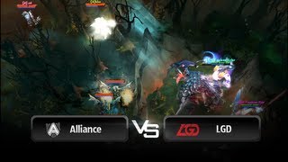 Excellent Blinding light by Akke vs LGD @ The International 3