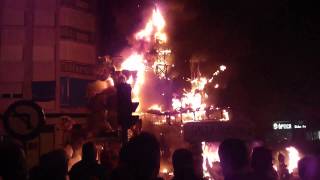 preview picture of video 'Cremà Falla República Argentina de Xàtiva 2014'