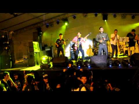 resistencia-Sr macana en VivaRock 2013