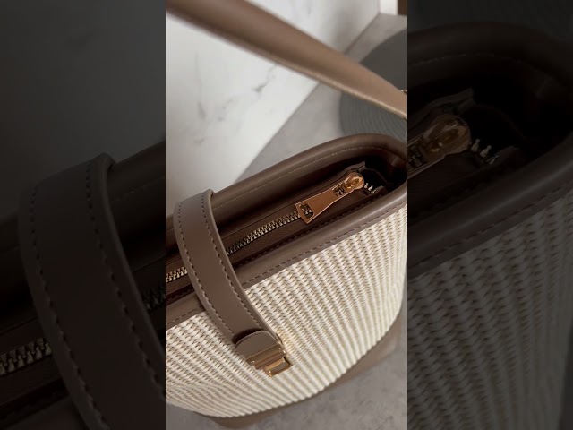 Чоботи жіночі шкіряні байка хутро 592641 Чорний Сумка жіноча 589397 Бежева