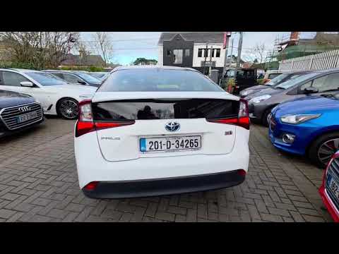 Toyota Prius APPLE CAR PLAY // KEYLESS ENTRY // PR - Image 2