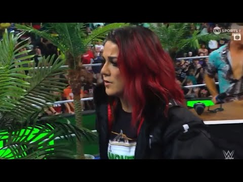 Shotzi returns and attacks Bayley SMACKDOWN 04/08/2023 (in English)