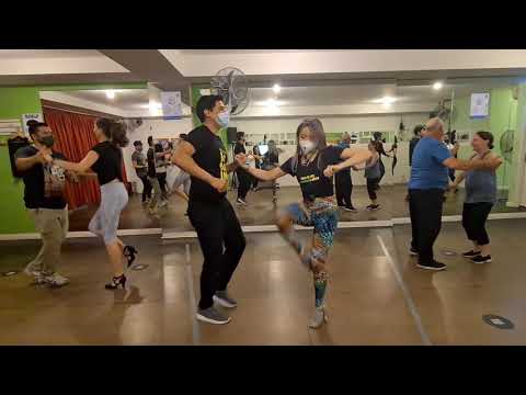 BAILEMOS - JEYRO - Bachata Moderna Combo by Juan Ruiz and Kelsi