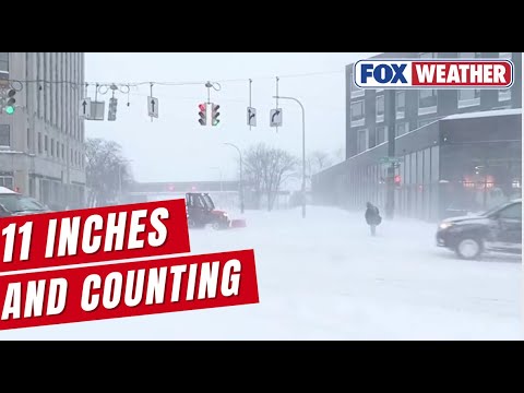 Heavy Snow Pounds Syracuse, New York, As A Powerful Lake Effect Snowstorm Grips The Great Lakes
