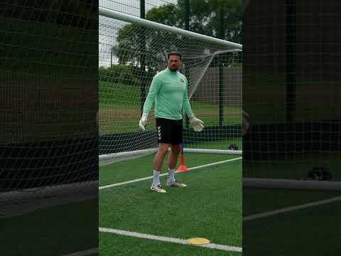 Details from Neil Cutler Sunderland First Team GK Coach 🙌 #evogk
