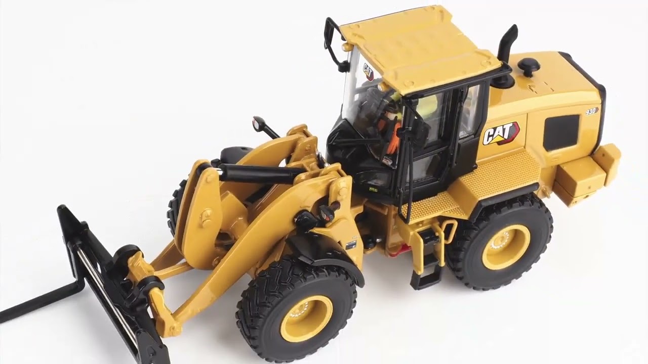 Caterpillar 930 Wheel Loader #85779 - High Line Series [Diecast Masters 1:50]