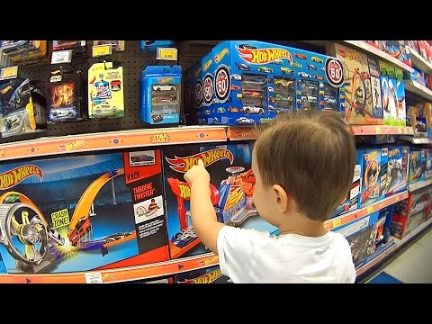 🚗 Comprando Brinquedos da Hot Wheels na Loja de Brinquedos Toys R Us 🎁 Video