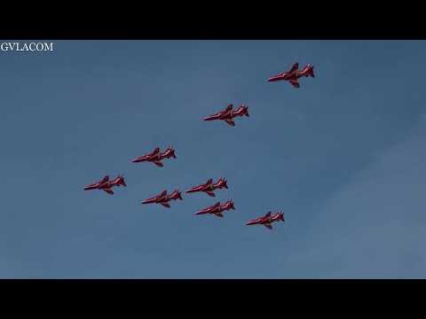 Red Arrows landing Fairford at RIAT 2022