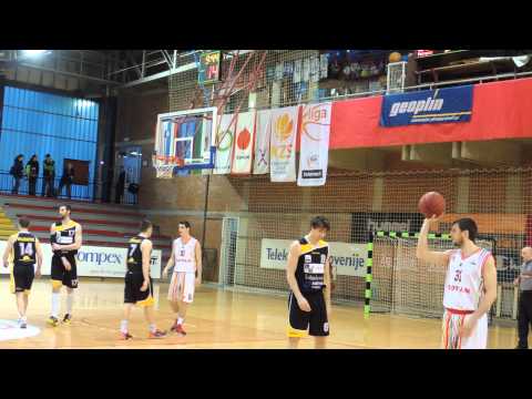 slovenska-kosarka.si: Uvodni koš na tekmi Slovan - LTH Castings Mercator (6.4.2013)