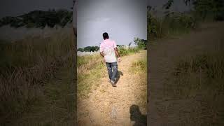 ?খোলা আকাশের নিচে,কাশফুল এর কাছে !ছুটে এলাম এক সুন্দরের মাঝে??#attitude #onthisday #beautiful