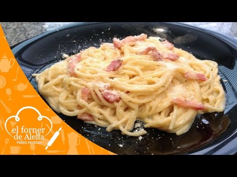 Espaguetis A La Carbonara En Unos Pocos Minutos