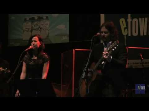 eTown webisode 105 - The Civil Wars/Sarah Jarosz - Come On Up to the House