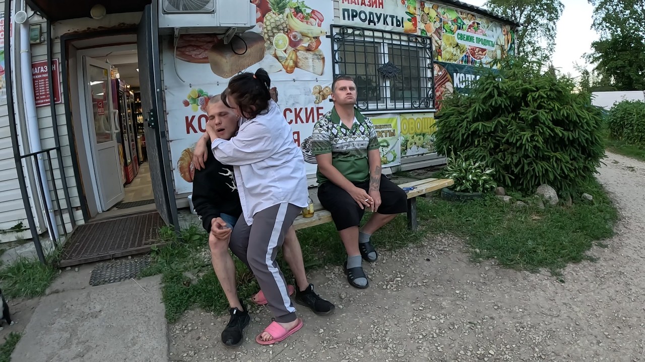 Лопушиная медицина, незаменимый сотрудник, Побил Мишу, лапухи из засаного уг