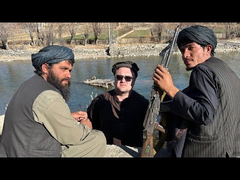  
            
            Денис в Афганистане: Получение Визы, Местные Покупки, Еда и Культура

            
        