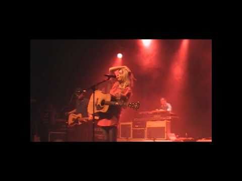 Miss Montreal - Say What You See (live @ Effenaar, Eindhoven 26-11-'10)