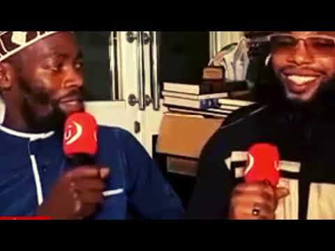 Enjawulo Wakati Womuntu Asoma Eduwa Nga Agitegela Amakulu Gayo Noyo Agisoma Nga Tagitegela Makulu