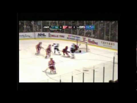 Pavel Datsyuk shuts down Joe Pavelski with the stick lift