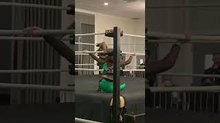 Alisha Edwards a with the butt to the face of Paris van dale