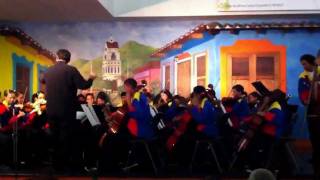 preview picture of video 'Presentacion de la Orquesta Infantil Nucleo El Hatillo'