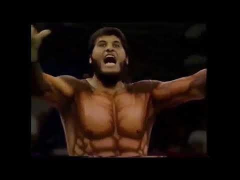 Giant Gonzalez vs Tatanka WWF Superstars 1993