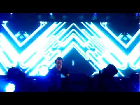 Tiesto Cinema (Skrillex // Benny Benassi remix) -live in Albuquerque, New Mexico