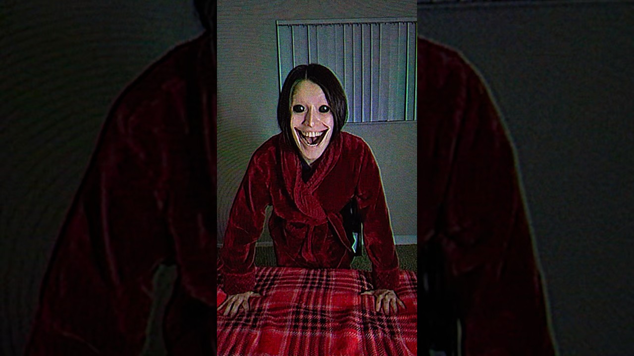 Mom’s acting weird lately #horrorshorts #mandelacatalogue #skinwalker #dreamcore #uncannyvalley