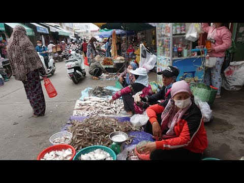 Morning Daily LifeStyle of Khmer Muslim Selling Food @Kilometers 7 - Walk Around Street Food Market